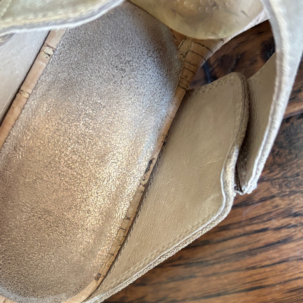 DONALD PLINER Champaign Women's Wedge Sandals - Picture 4 of 4